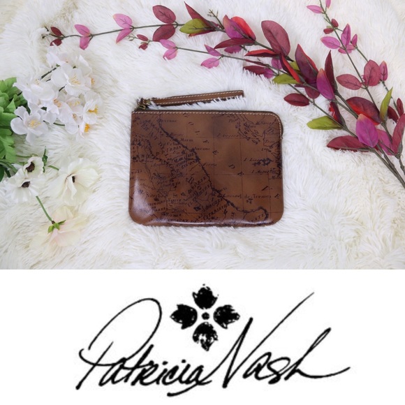 Patricia Nash | Cassini Wristlet - Signature Map - Picture 2 of 3